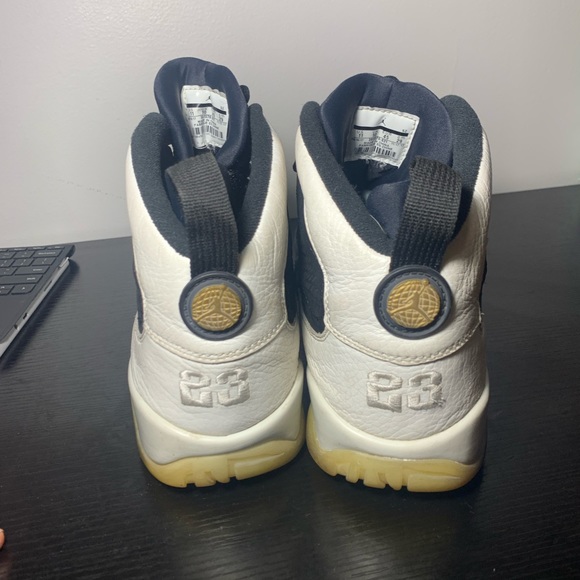 Jordan “Flight” - Picture 4 of 4